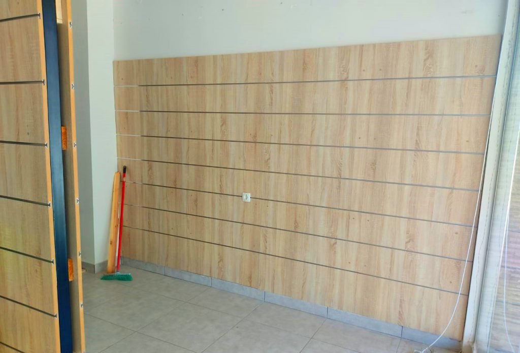 ΞΥΛΙΝΑ ΕΠΙΠΛΑ ΕΠΑΓΓΕΛΜΑΤΙΚΩΝ ΧΩΡΩΝ ΛΕΠΤΟΚΑΡΥΑ ΠΙΕΡΙΑ