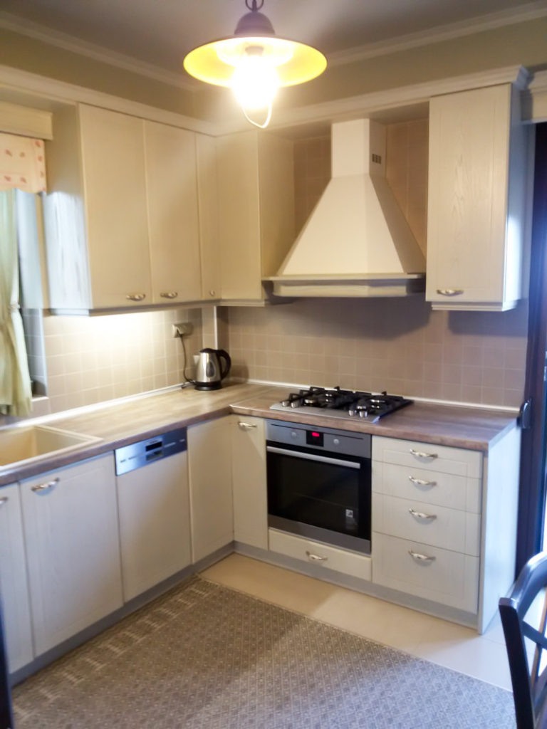 ΚΟΥΖΙΝΕΣ ΠΙΕΡΙΑ